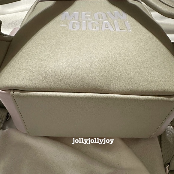 NWOT Loungefly Disney Cats Mini Backpack with Wallet and Lanyard Card Case Set - Picture 4 of 13